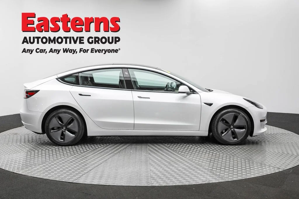 Used 2022 White Tesla Long Range image 4