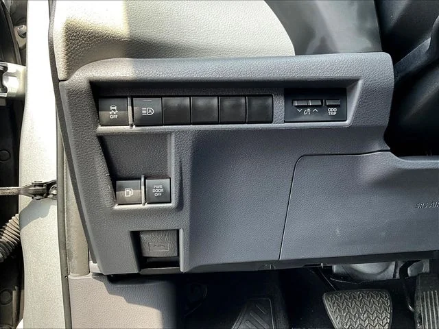 Used 2023 Silver Toyota XLE image 21