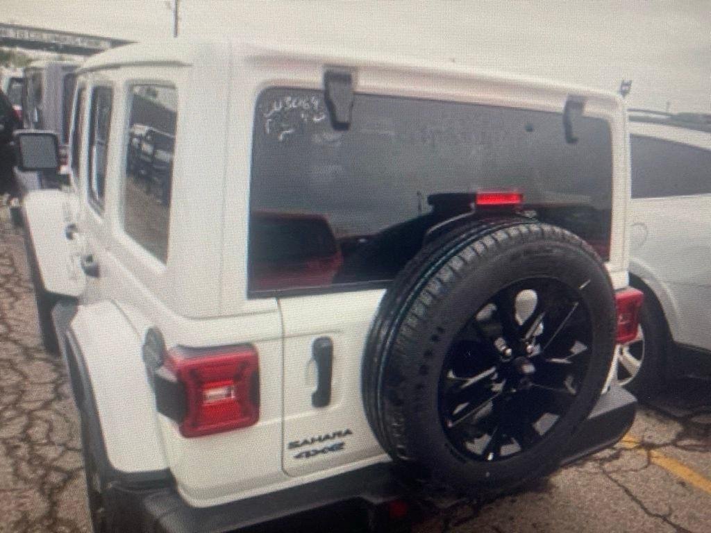 Used 2025 Bright White Clearcoat Jeep Sahara image 7
