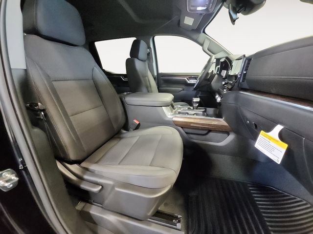 New 2026 Onyx Black GMC Elevation image 15