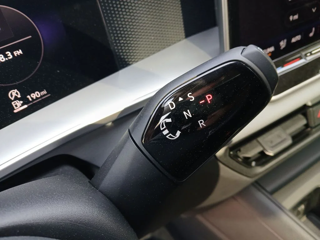 New 2026 Silver Volkswagen 2.0T SE image 23