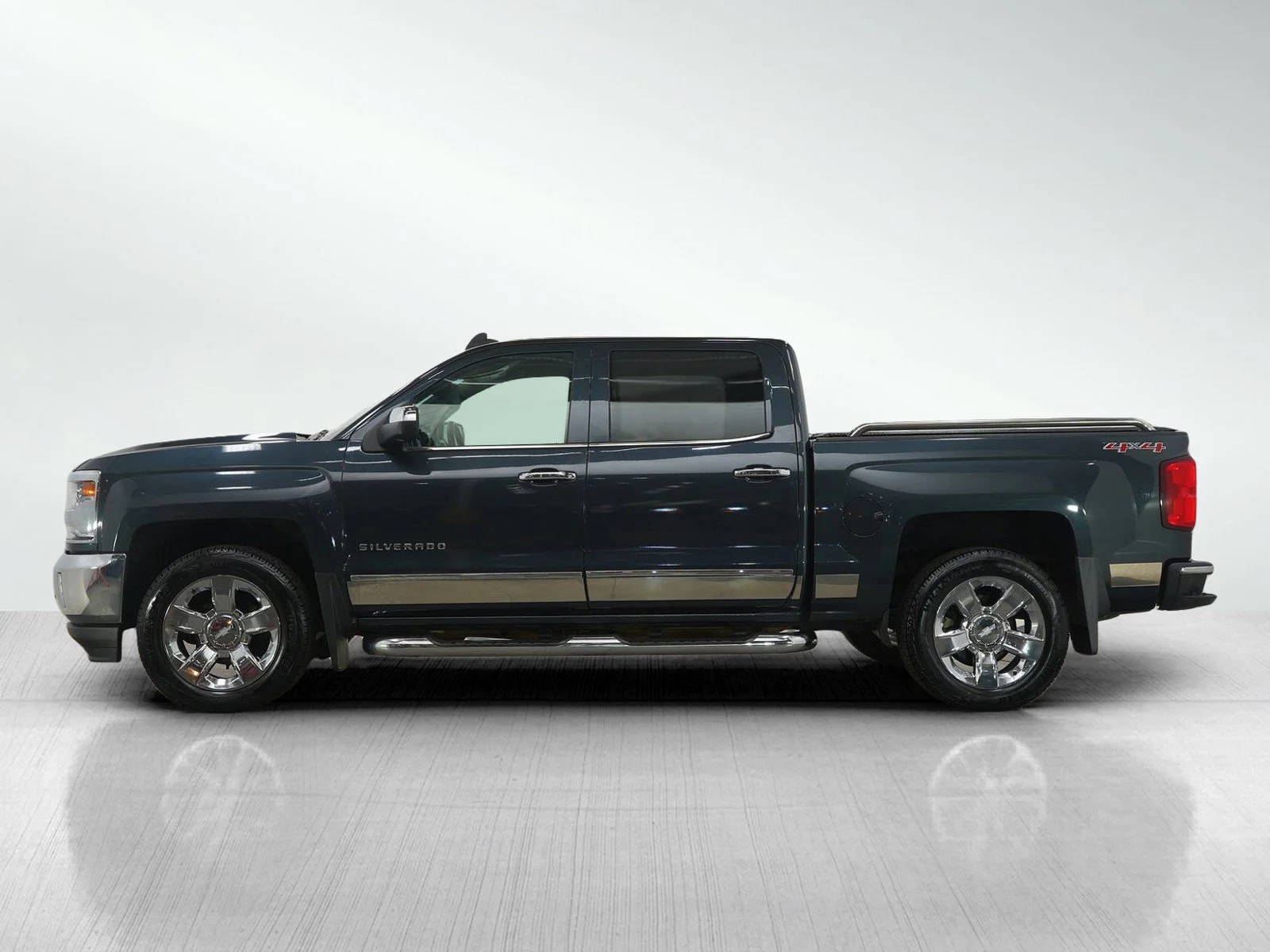 Used 2017 Chevrolet Silverado 1500 LTZ with VIN 3GCUKSEC6HG296708 for sale in White Bear Lake, Minnesota