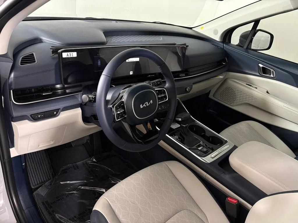 New 2026 Ceramic Silver Kia EX image 16
