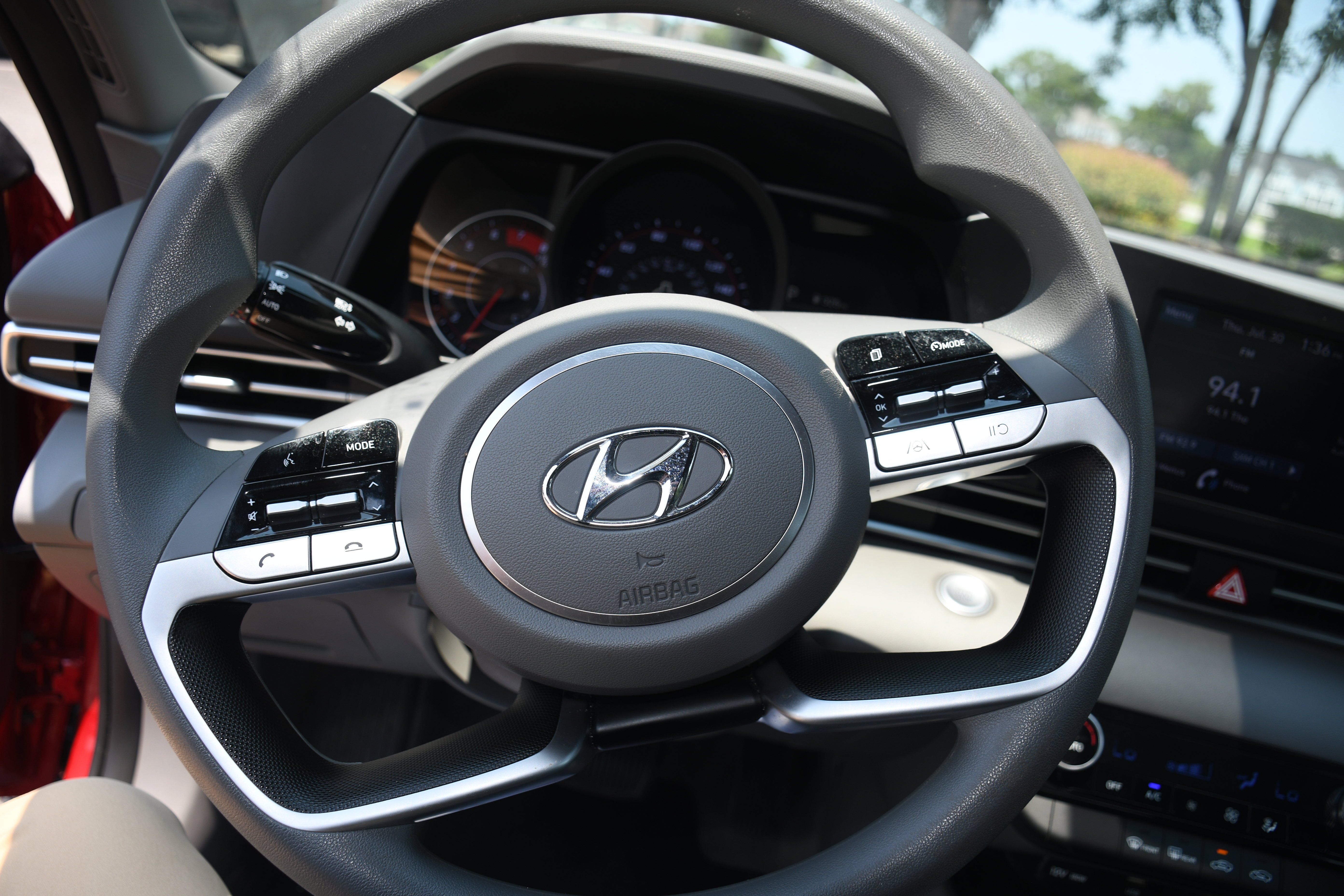 Used 2022 Red Hyundai SEL image 12