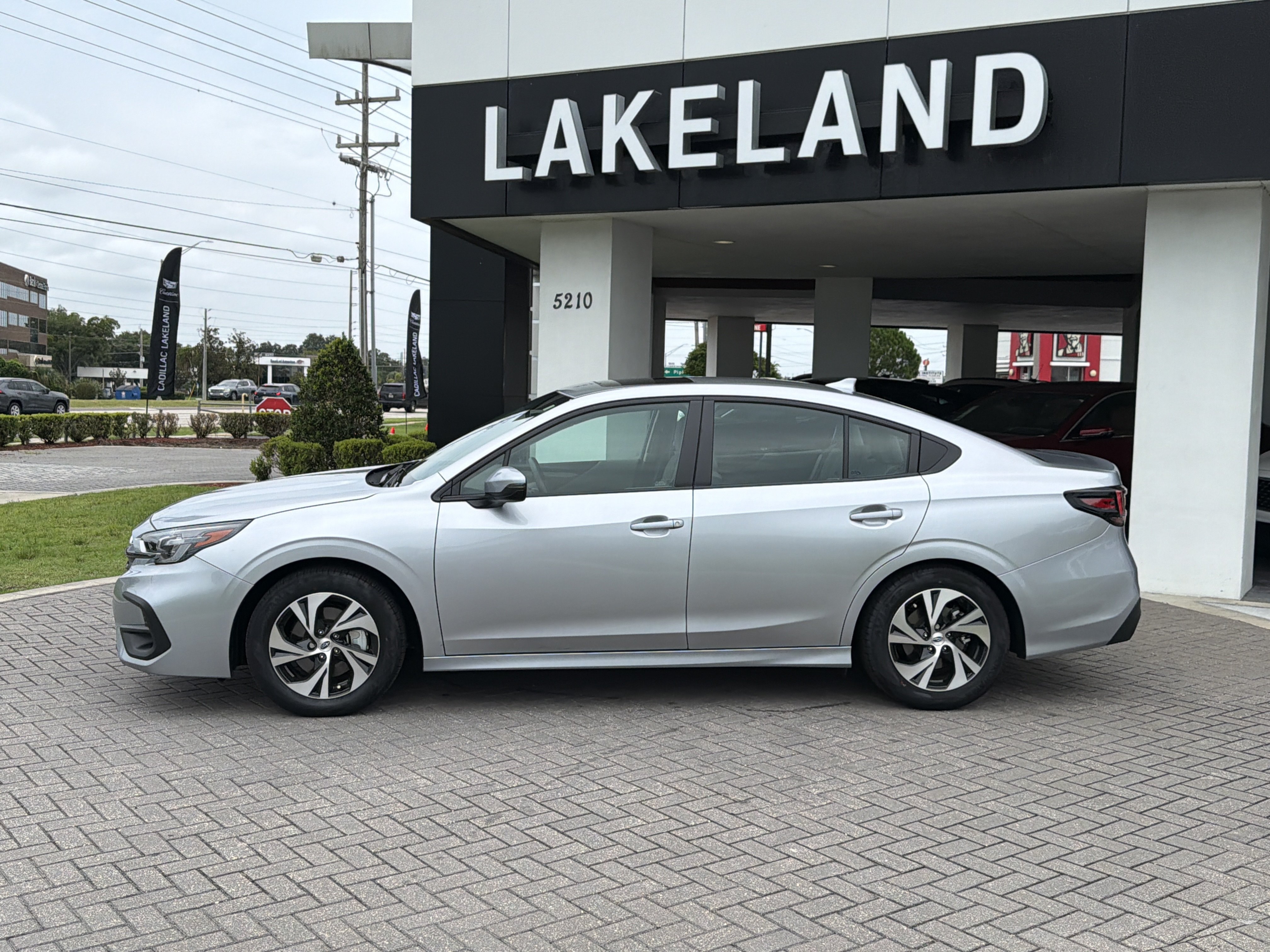 Certified Used 2025 Ice Silver Metallic Subaru Premium image 3