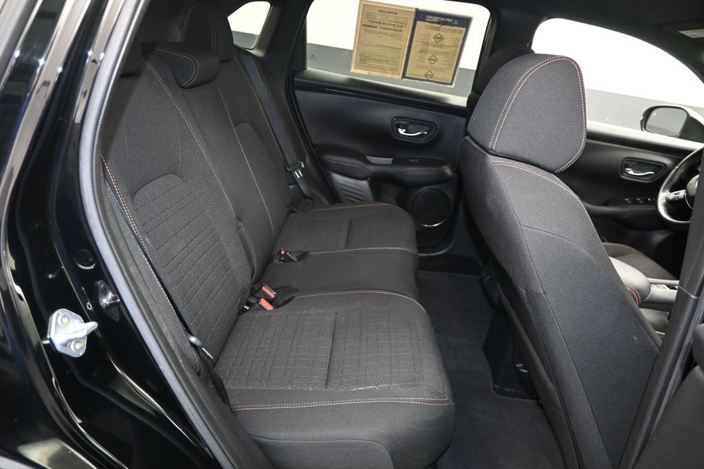 Used 2024  Honda Sport image 12