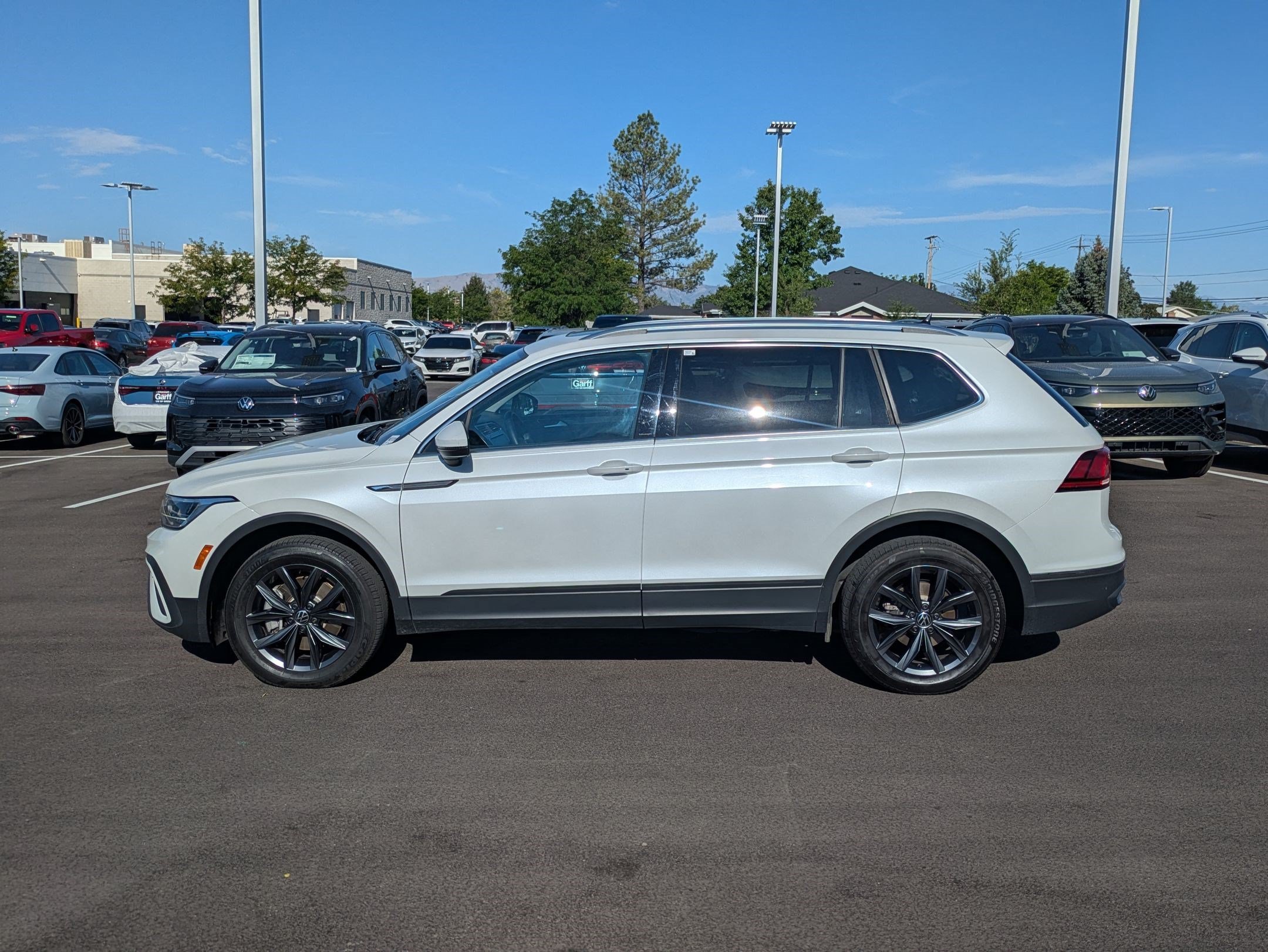 Certified Used 2023 Opal White Volkswagen SE image 8