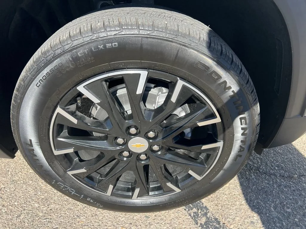 New 2026 Sterling Gray Metallic Chevrolet LT image 33
