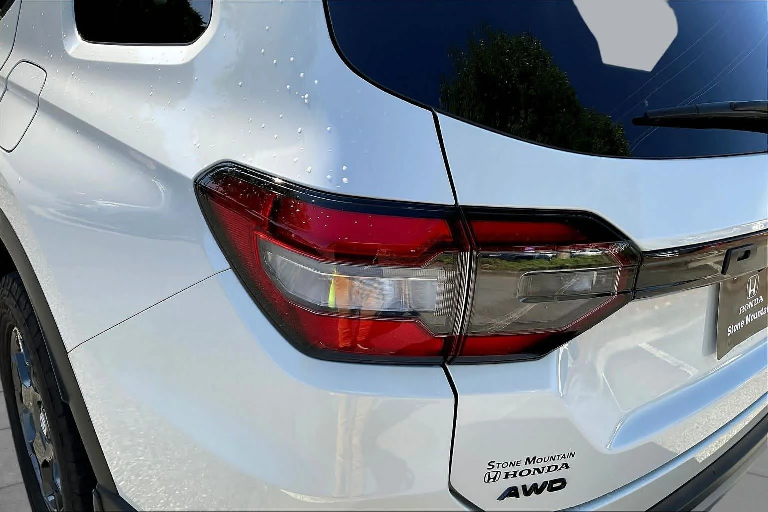 Used 2025 Platinum White Pearl Honda TrailSport image 29
