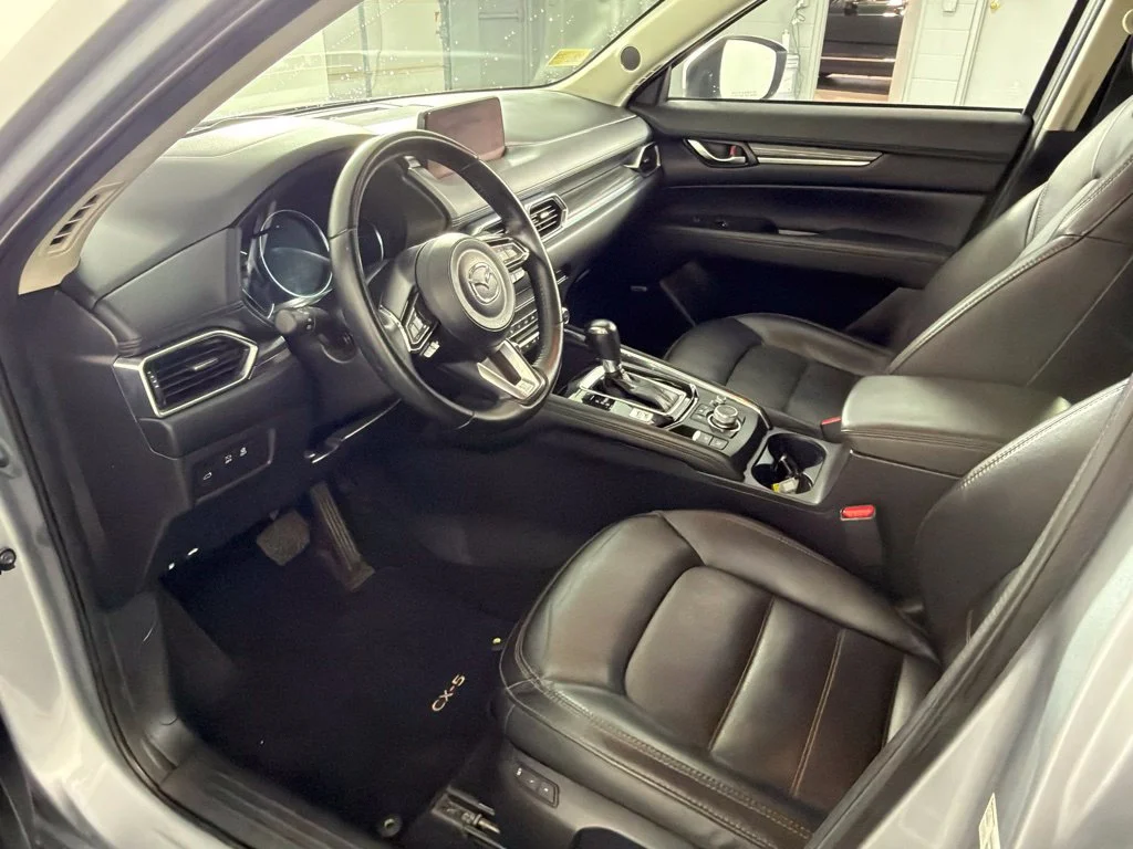 Used 2020 Sonic Silver Metallic Mazda Grand Touring image 25
