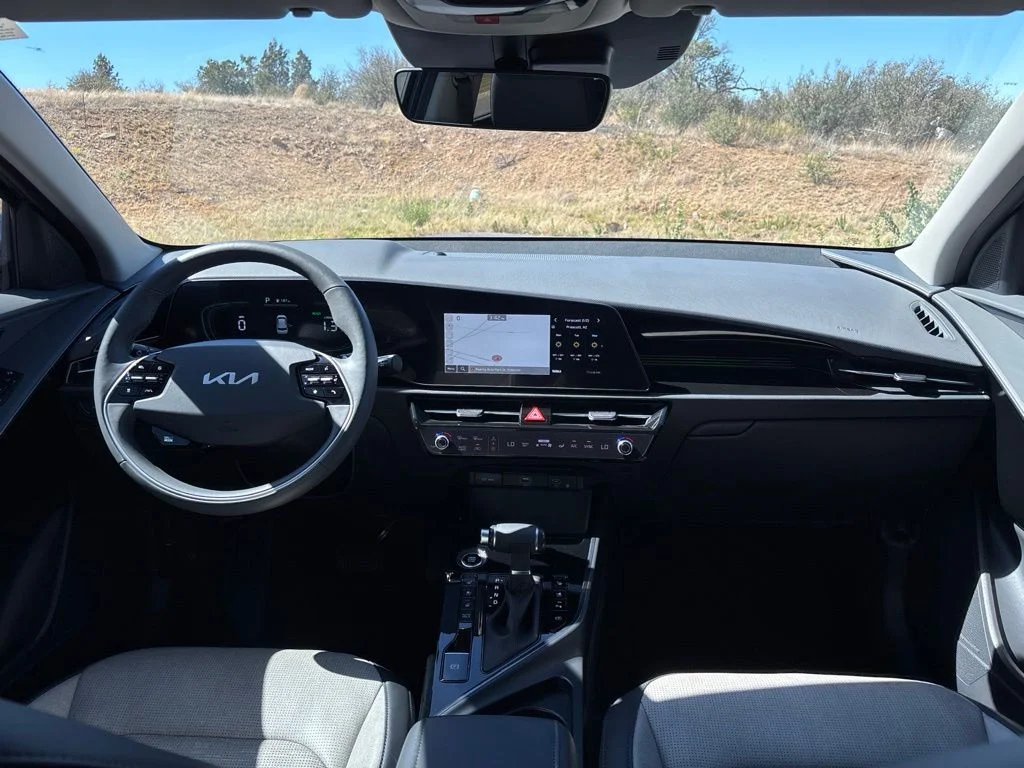 Used 2024 Blue Kia SX image 20