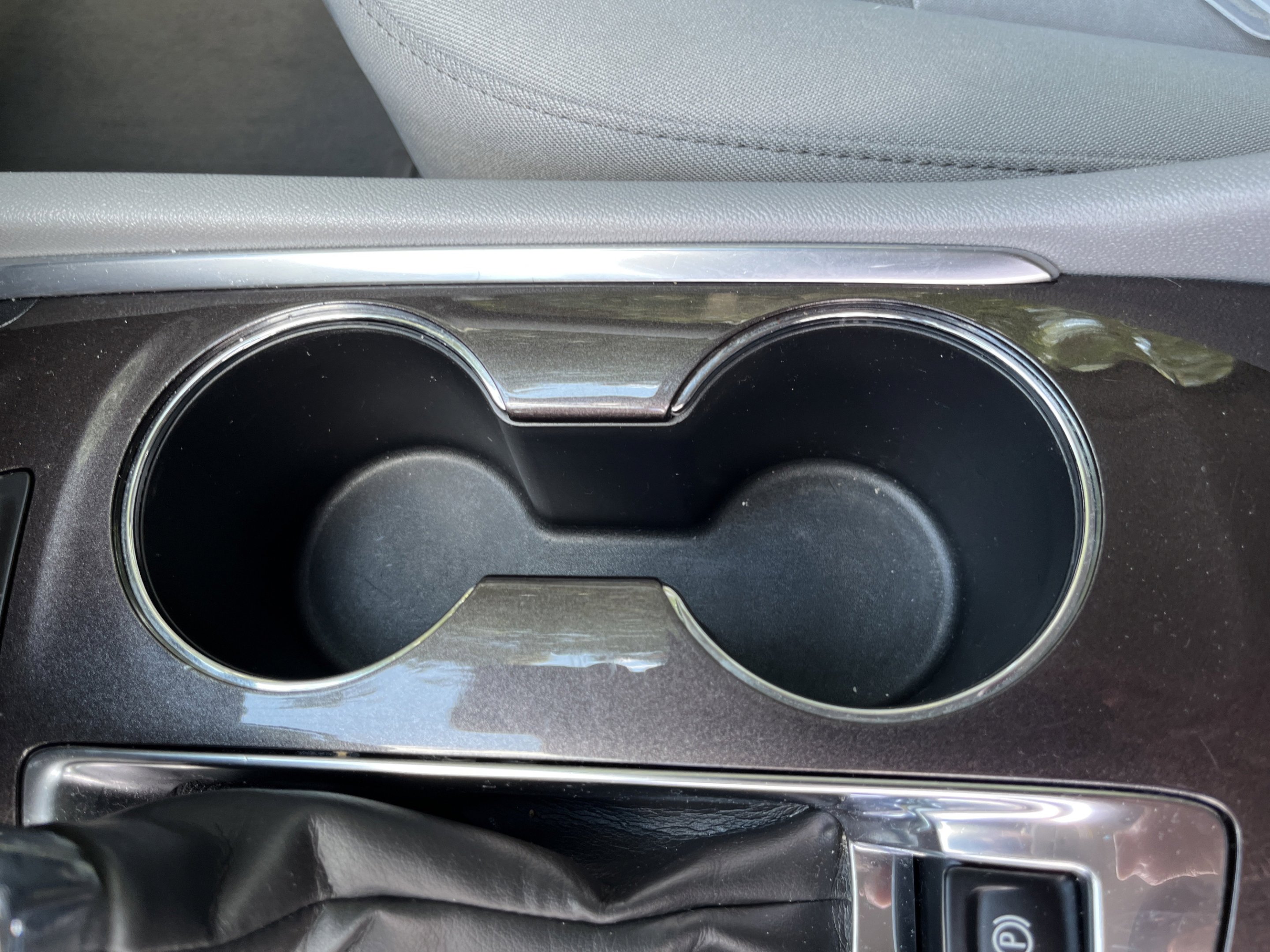 Used 2025 Sterling Gray Metallic Chevrolet  image 30