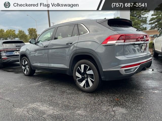 Used 2025 Pure Gray Volkswagen 2.0T SEL image 6