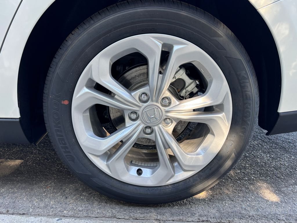 New 2026 Platinum White Pearl Honda LX image 22