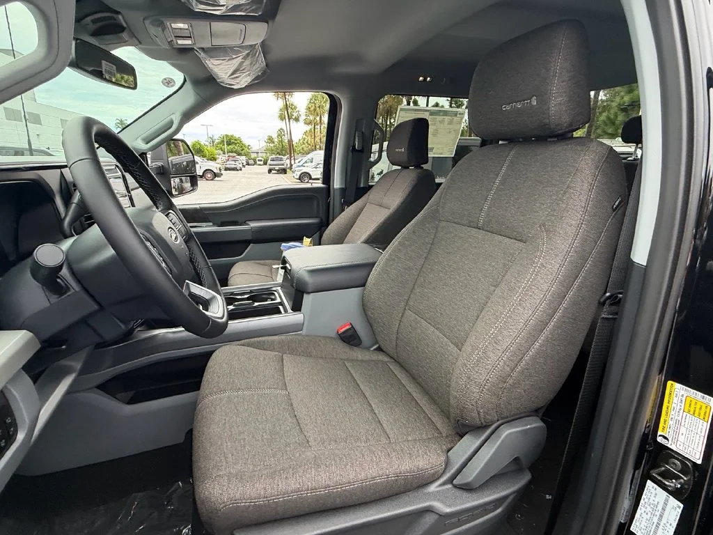 New 2027 Agate Black Metallic Ford F-250® XLT image 9