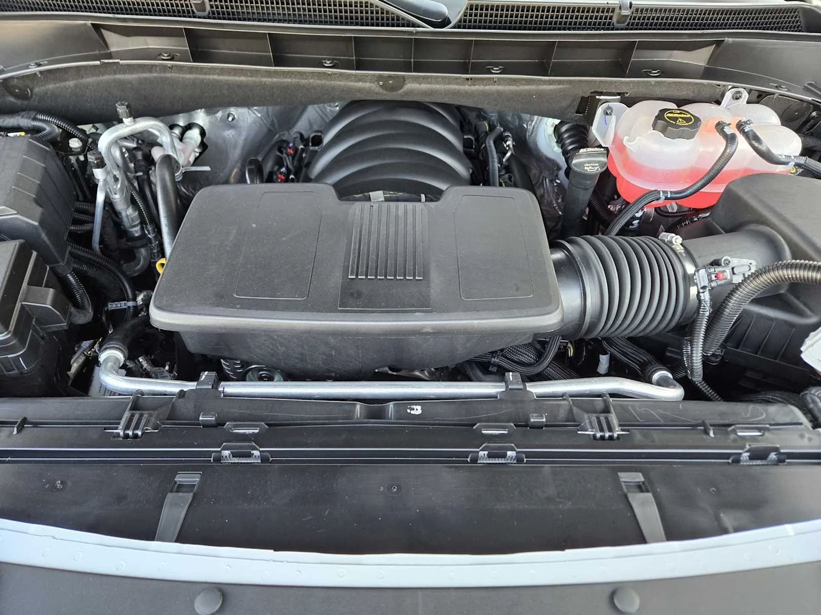 2027 GMC Yukon Denali - Photo 20