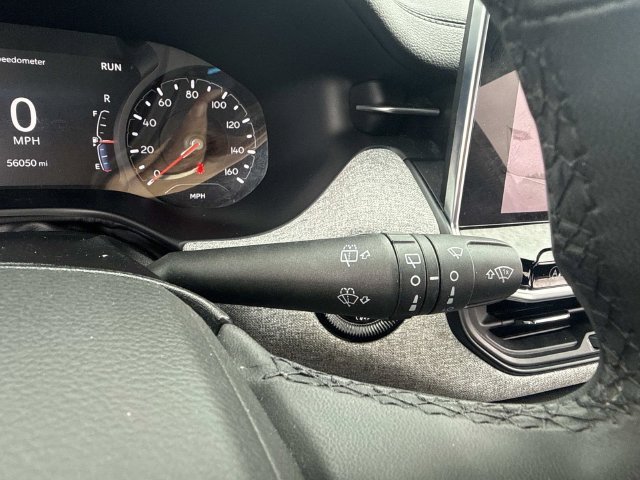 Used 2024 Bright White Clearcoat Jeep Latitude image 31