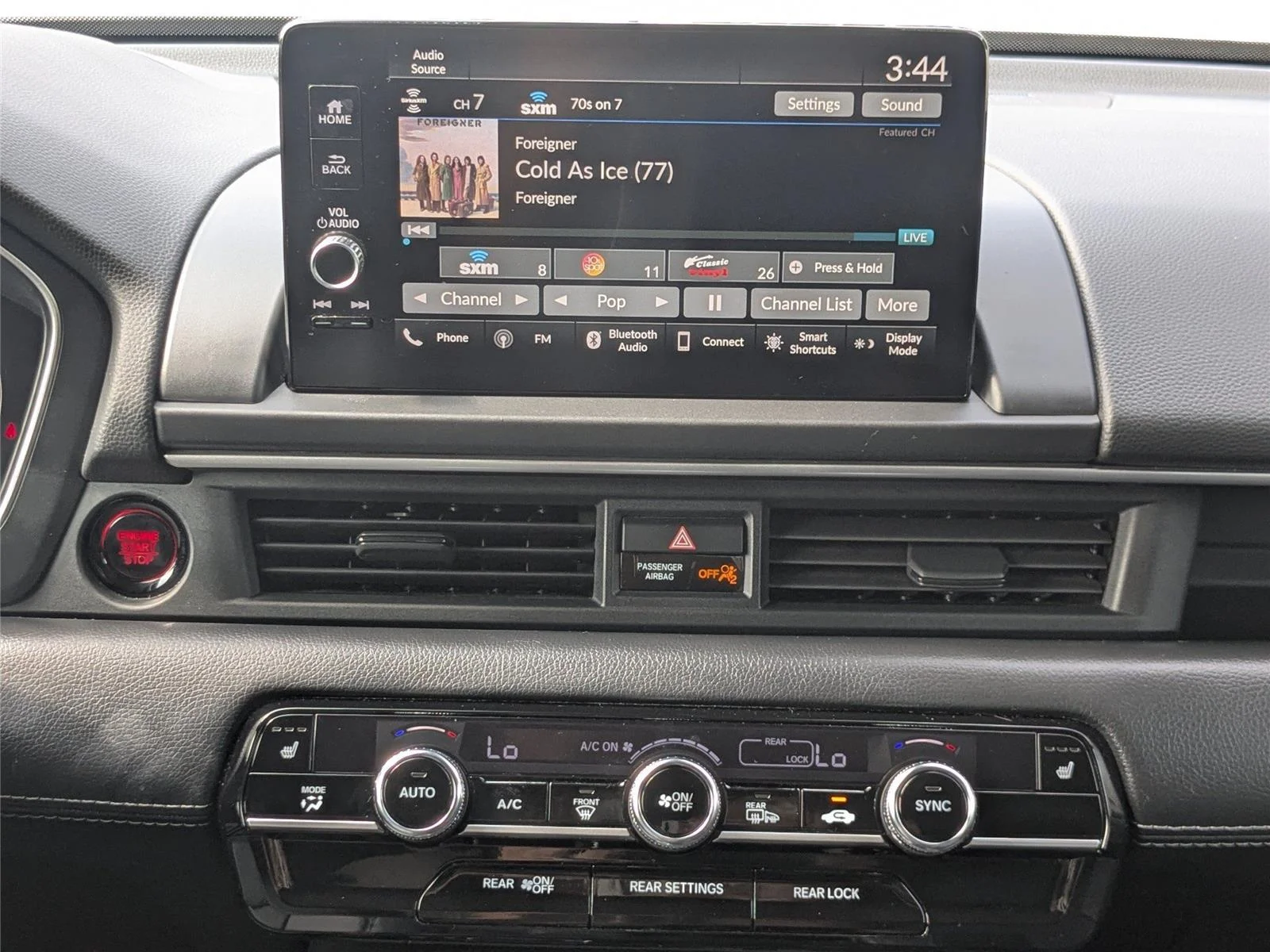 Used 2023 Platinum White Pearl Honda EX-L 7 Passenger image 17