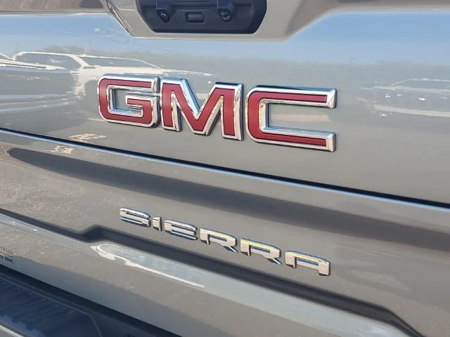 Used 2026 Sterling Metallic GMC AT4 image 33