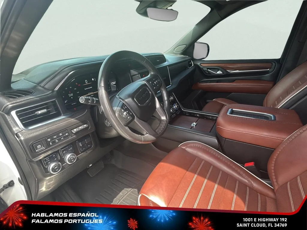 Used 2023 White Frost Tricoat GMC Denali Ultimate image 13