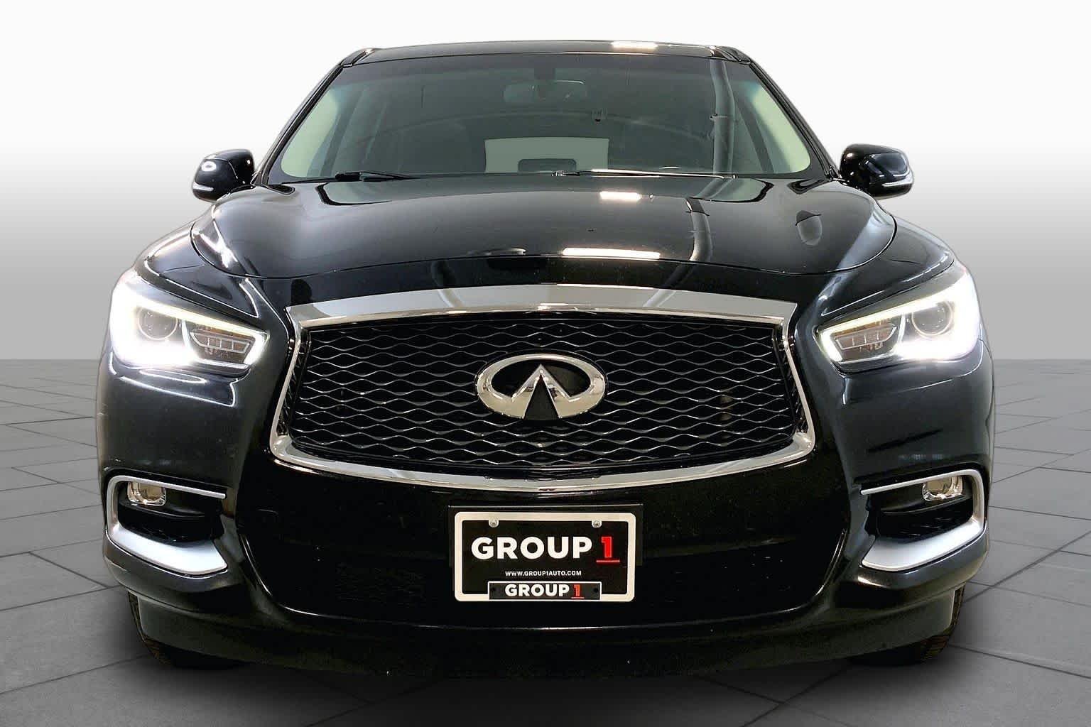 Used 2016 Black Obsidian INFINITI  image 3