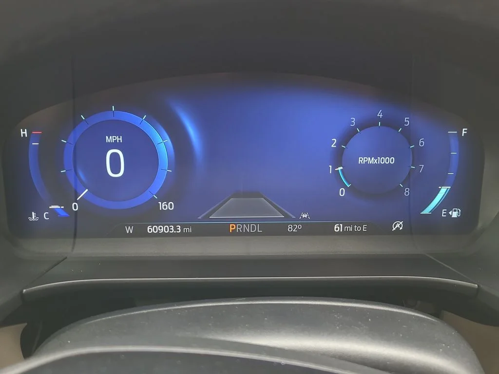 Used 2022 Blue Ford SEL image 6