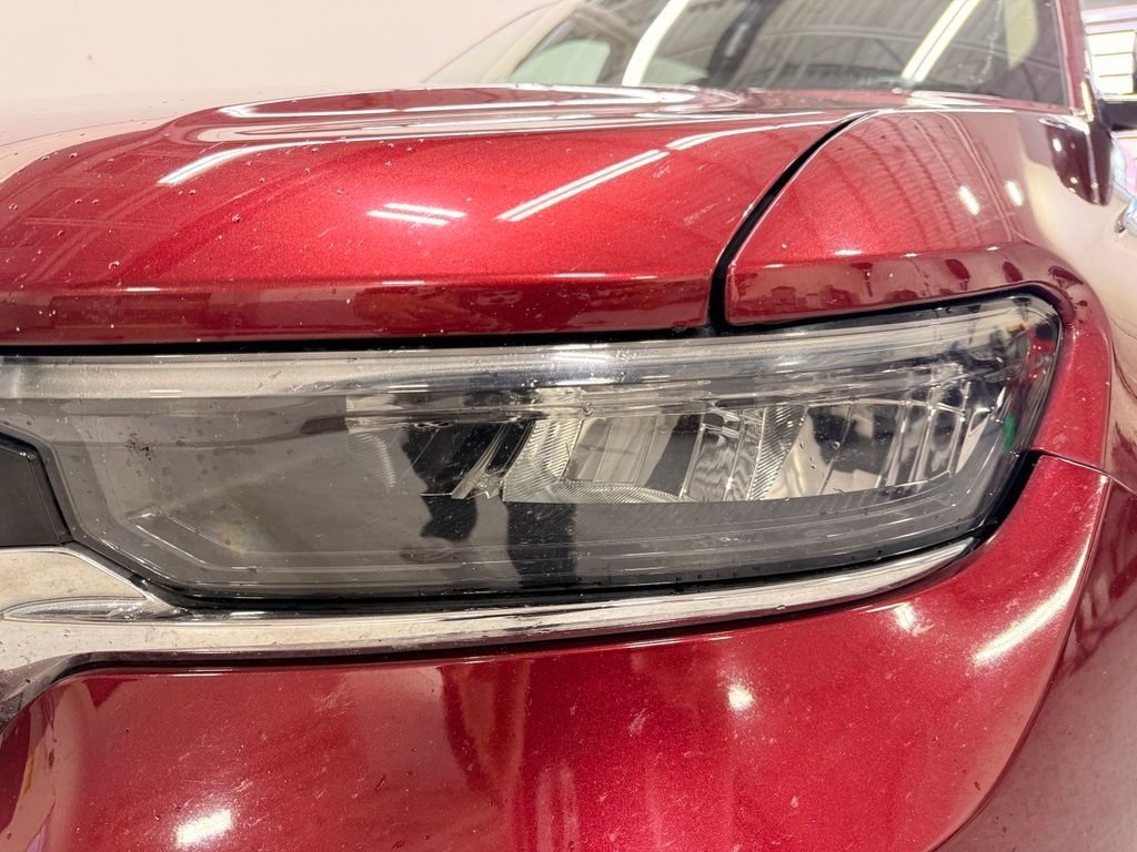 Used 2022 Red Jeep  image 9
