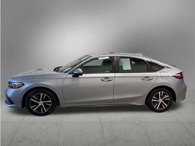 Certified Used 2023 Lunar Silver Metallic Honda LX image 3
