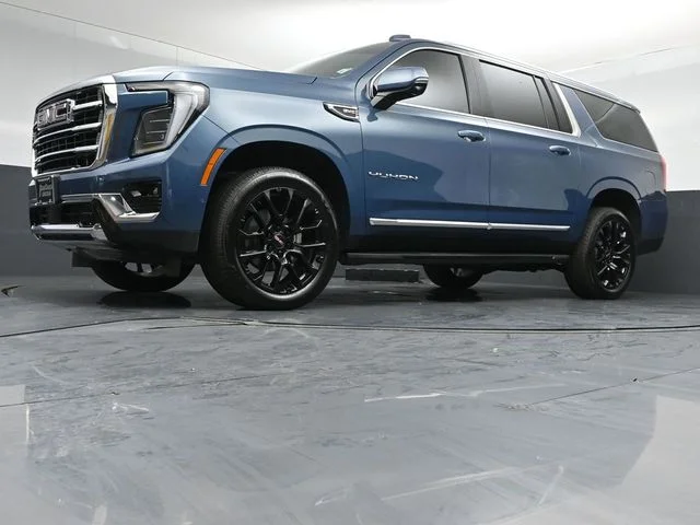 Used 2026 Blue GMC Elevation image 36