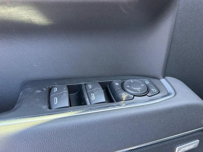 2026 GMC Sierra 1500 SLT - Photo 16