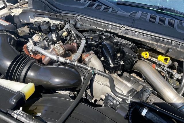 2019 Ford F-450 Super Duty Chassis Cab XL - Photo 34