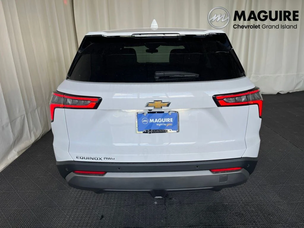 New 2026 White Chevrolet LT image 27