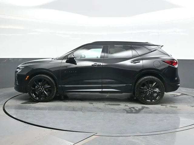 Used 2022 Black Chevrolet RS image 4