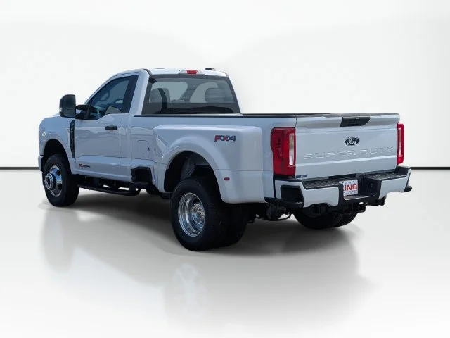 New 2027 Oxford White Ford F-350® XL image 10