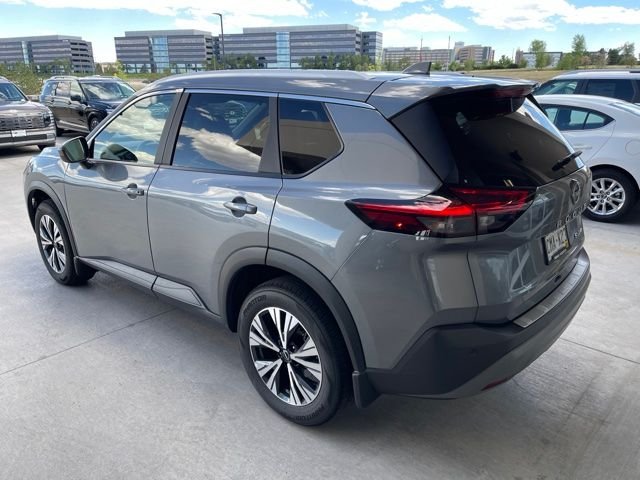Used 2023 Gray Nissan SV image 4