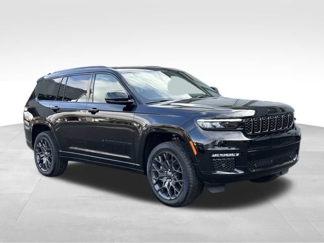2025 Jeep Grand Cherokee L Summit 4x4's photo