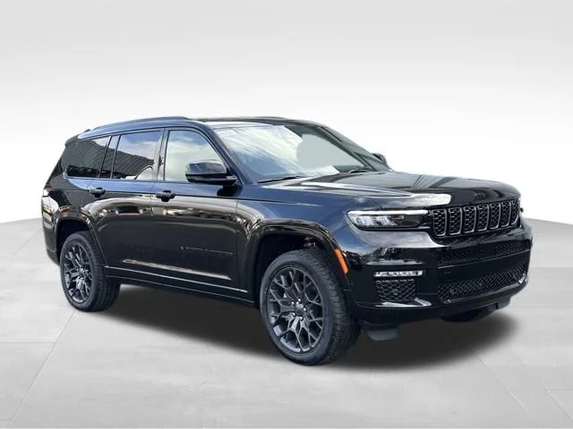 2025 Jeep Grand Cherokee L Summit 4x4's photo