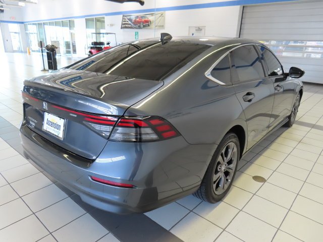 Used 2023 METEORITE GRAY METALLIC Honda EX image 13