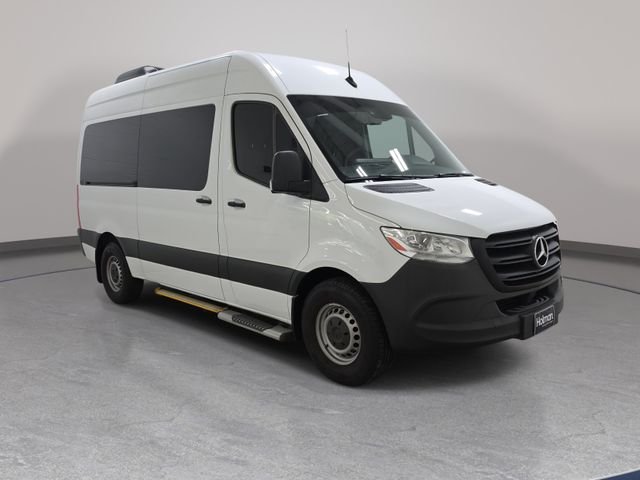 Used 2022 White Mercedes-Benz Passenger 144 WB image 4
