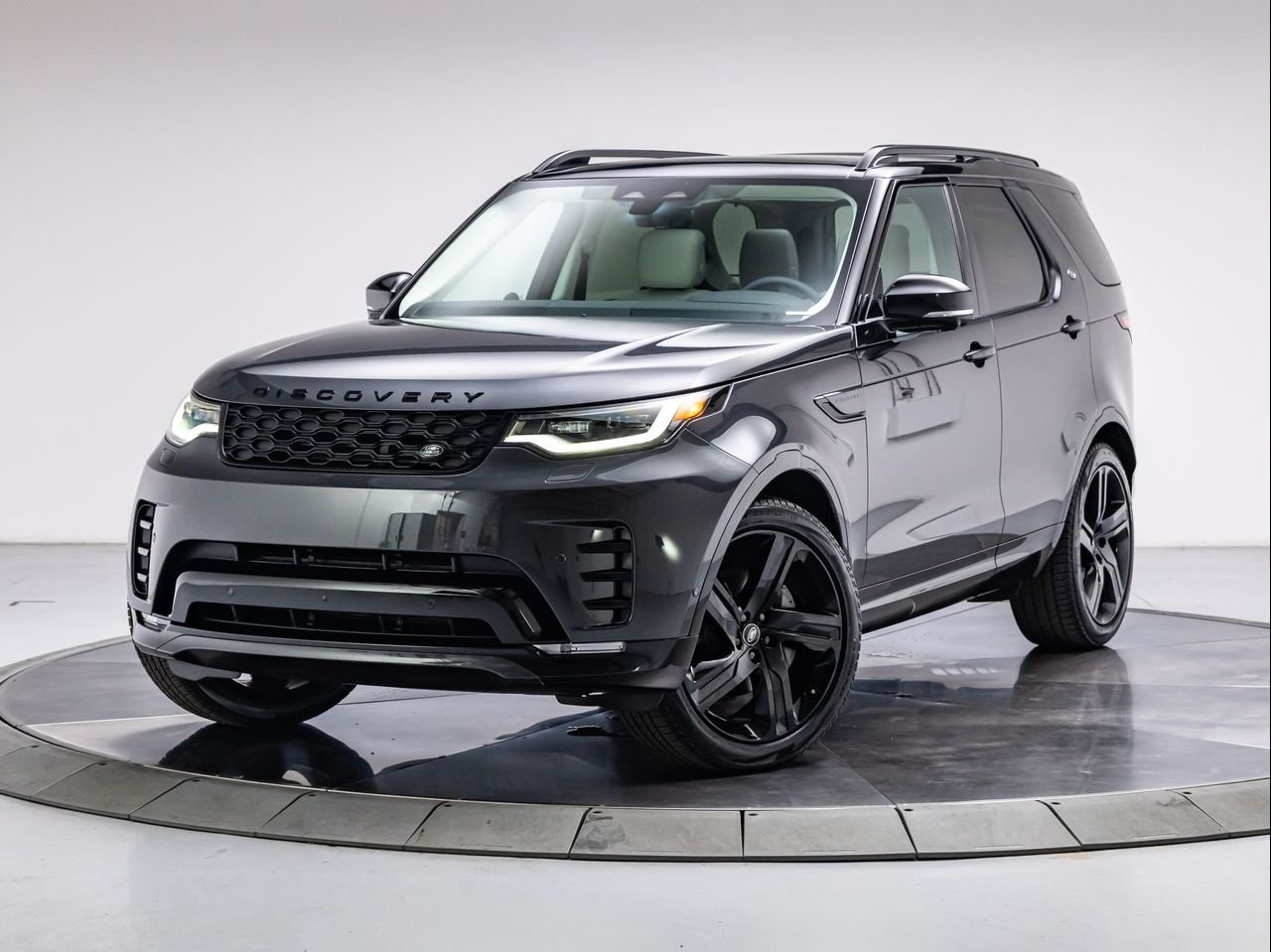 2026 Land Rover Discovery