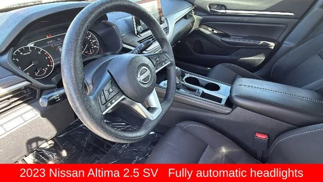 2023 Nissan Altima SV - Photo 10