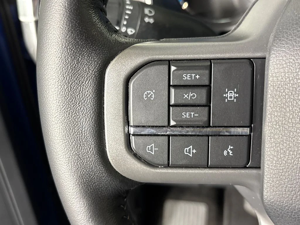 Certified Used 2022 Blue Ford XLT image 18