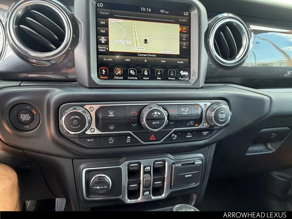 Used 2021  Jeep Unlimited Sahara Altitude image 27
