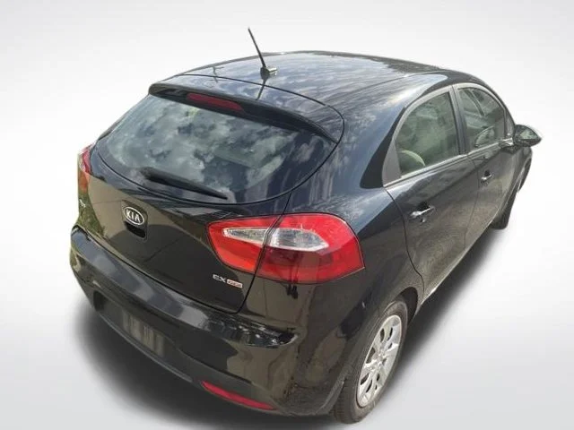 Used 2012 Black Kia EX image 9
