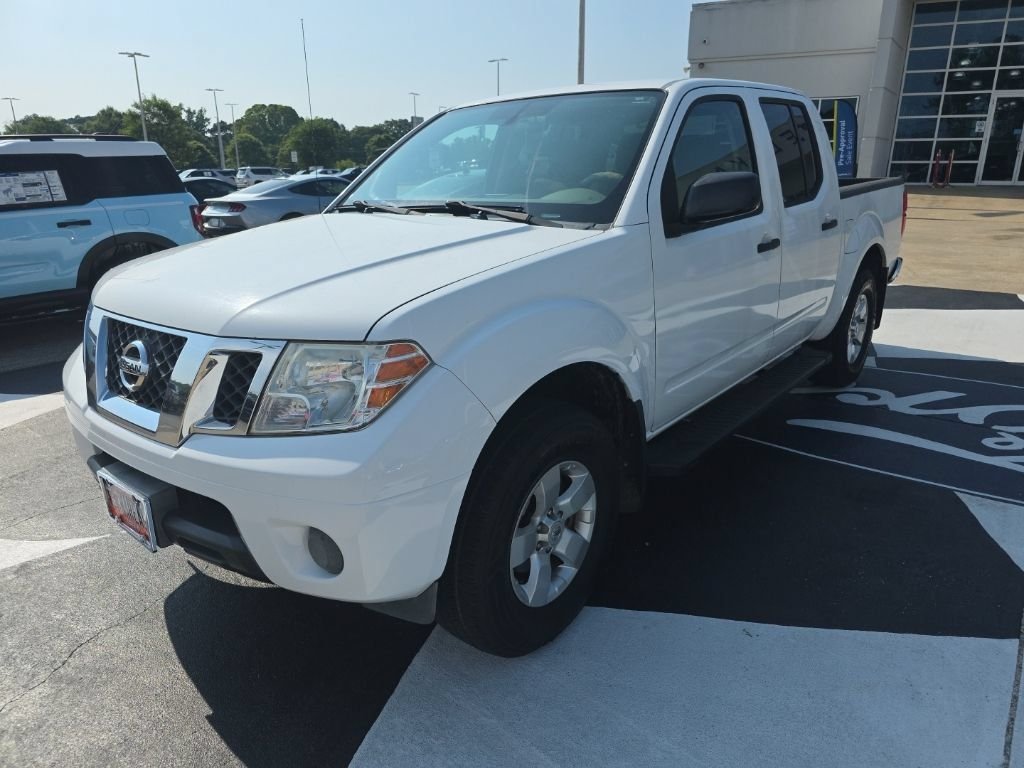 Used 2012 White Nissan SV image 1