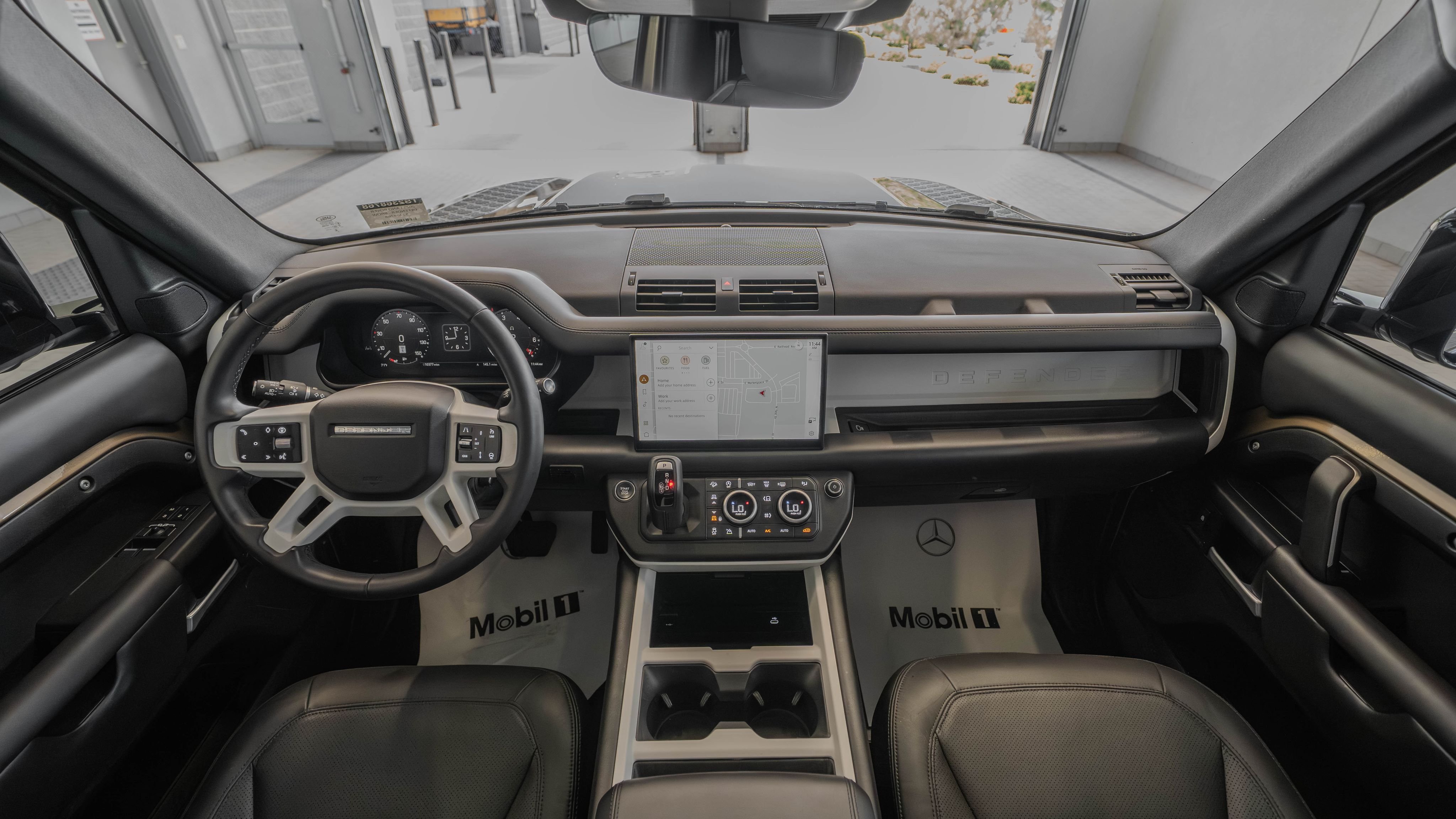 Used 2025 Gondwana Stone Metallic Land Rover S image 8
