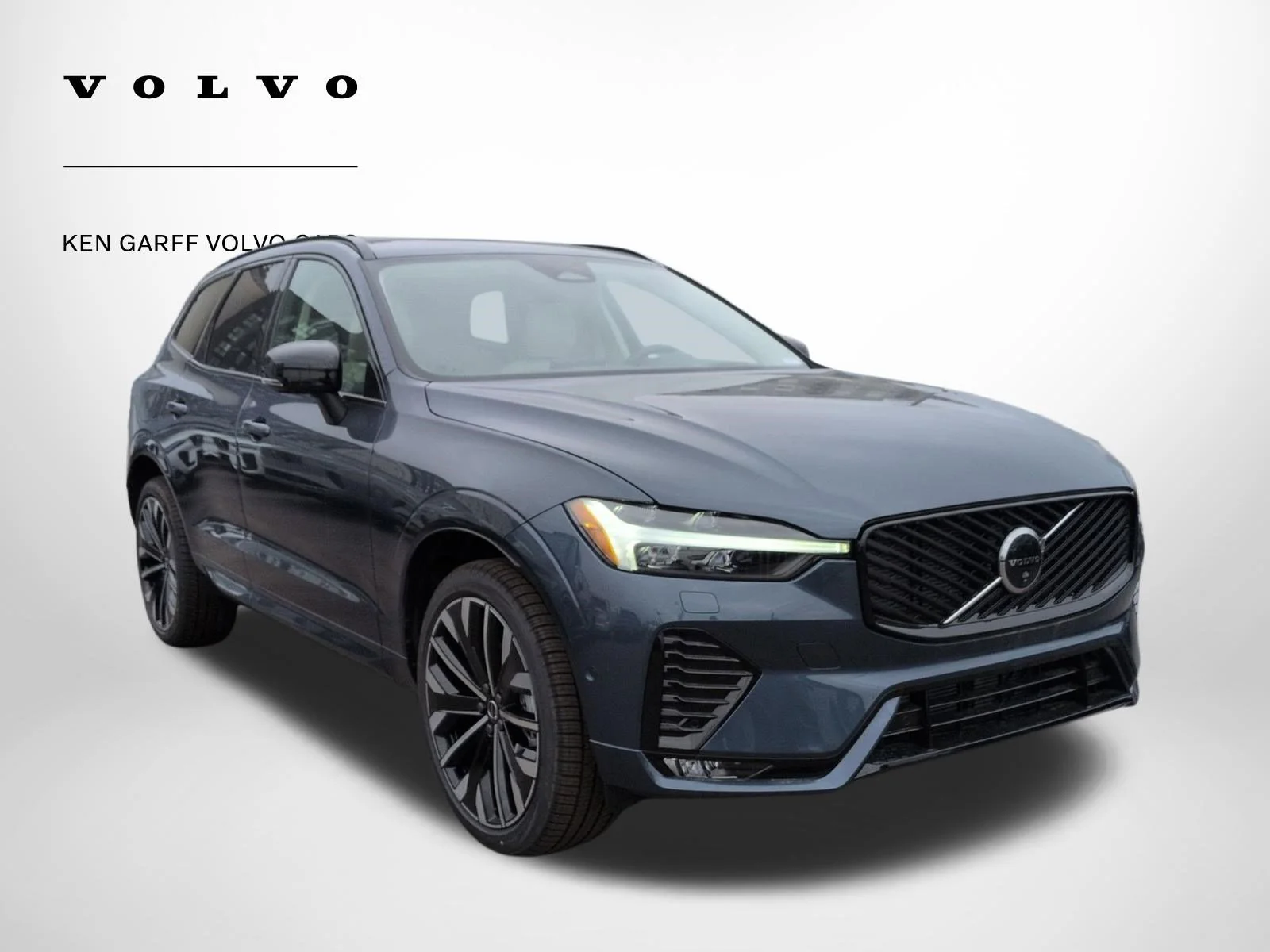 2026 Volvo XC60 B5 Ultra Dark AWD's photo