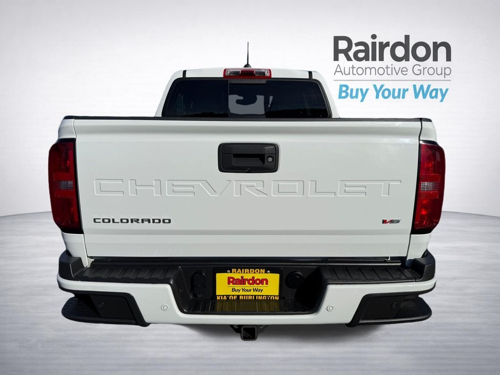 Used 2022 White Chevrolet Z71 image 6