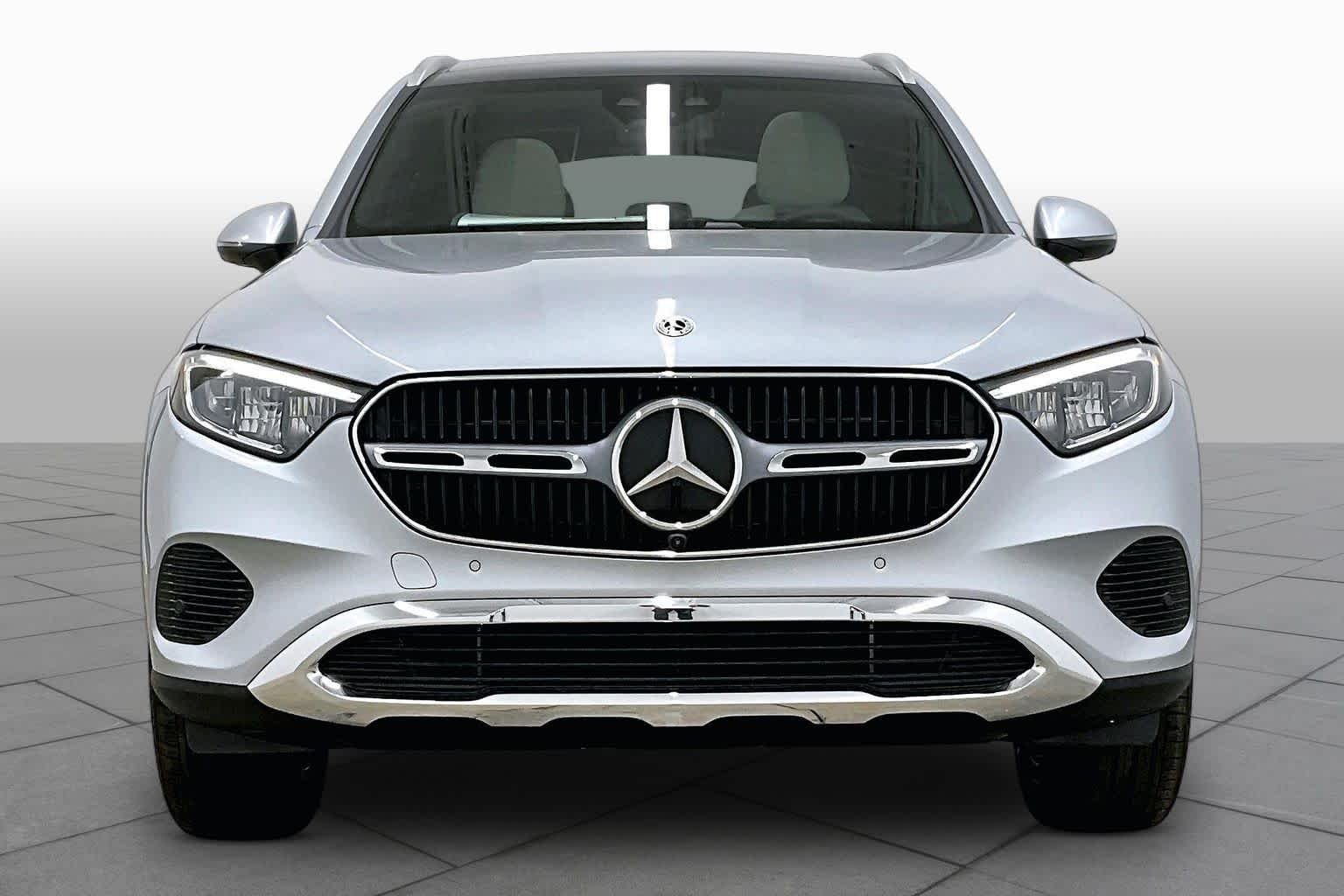 New 2026 Cirrus Silver Metallic Mercedes-Benz GLC 300 image 3