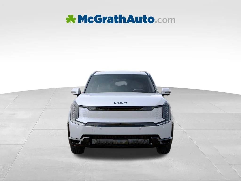 New 2026 White Kia Land image 3